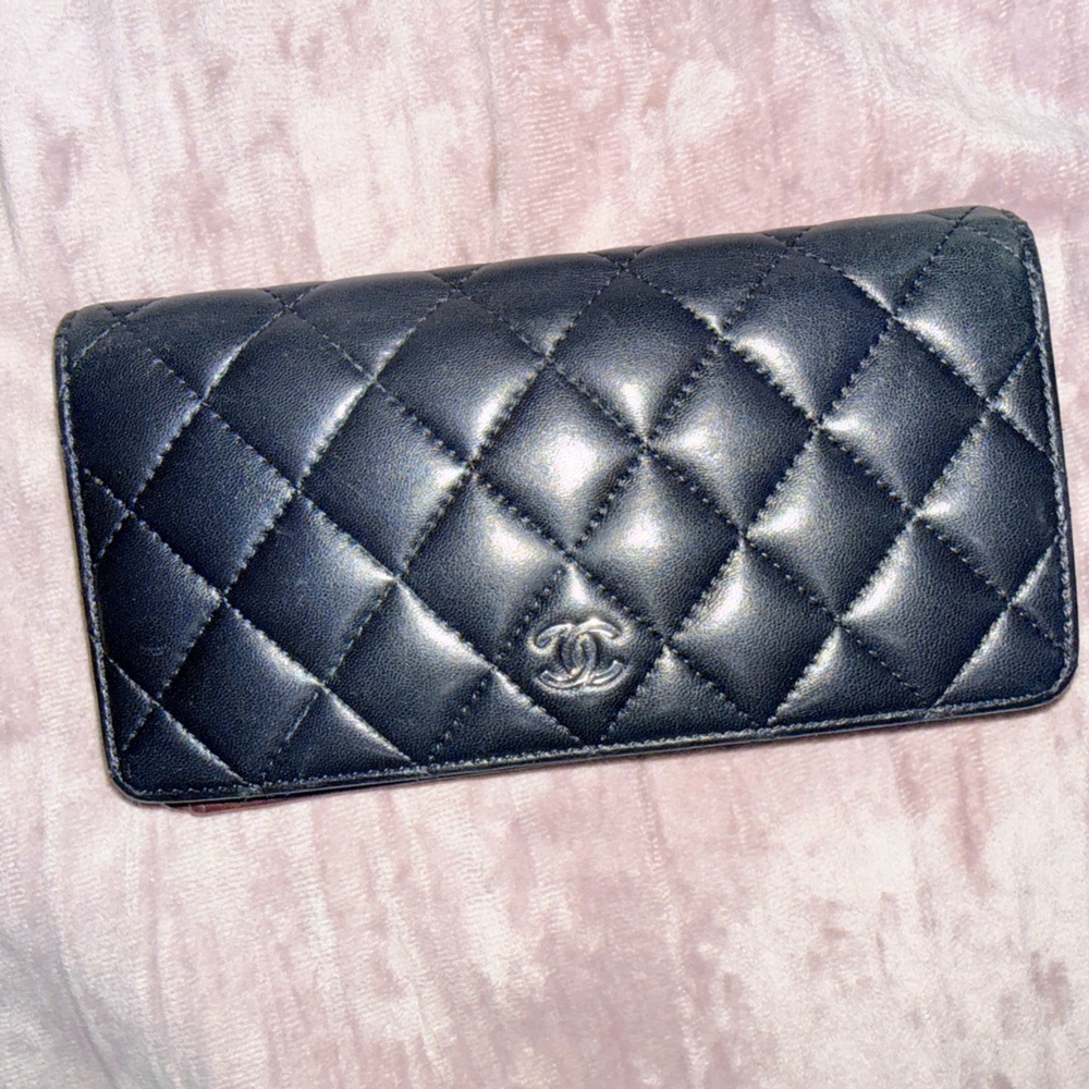 CHANEL Classic Black Quilted Wallet/Clutch